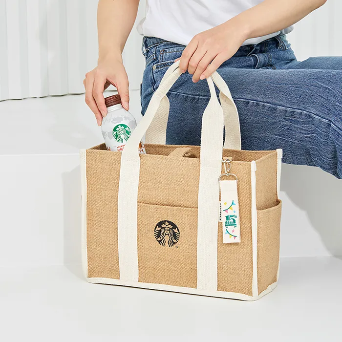 來自STARBUCKS的魅力-韓國女生的夏日夢幻逸品