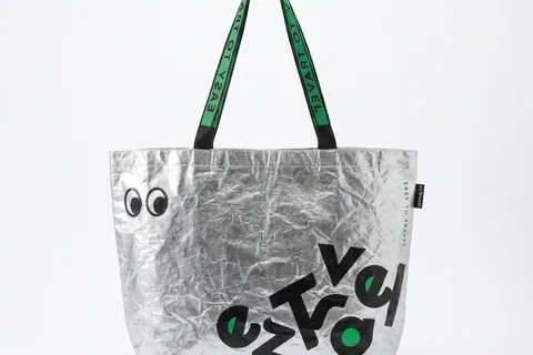 Online travel platform — Tyvek tote, printed webbing handles