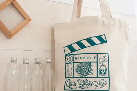 餐飲品牌 — 帆布托特袋 30×26×12 cm・單色網版