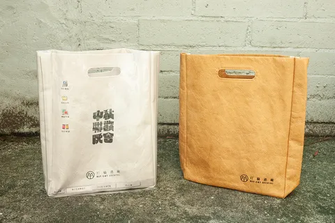 Craft brewery — Tyvek bags, die-cut handles